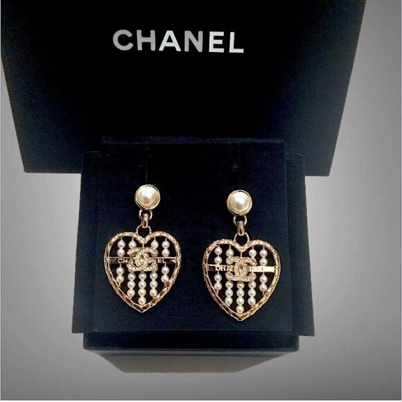 CHANEL Jewelry - CHANEL Gold Heart Earrings with Pearl and diamond Accents